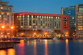 Crowne Plaza Docklands