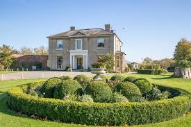 Fennes Estate